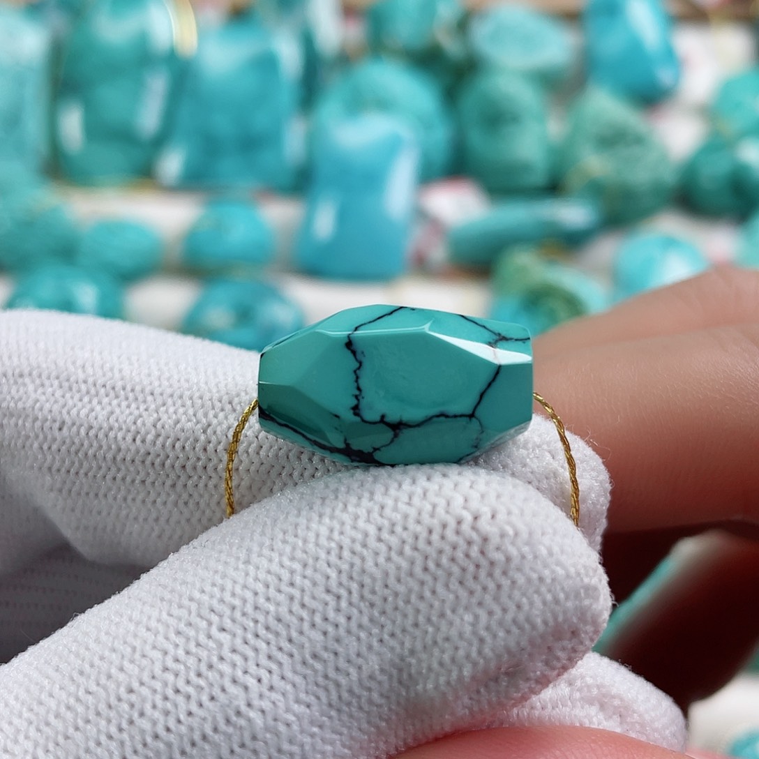 绿松石车挂未镶嵌