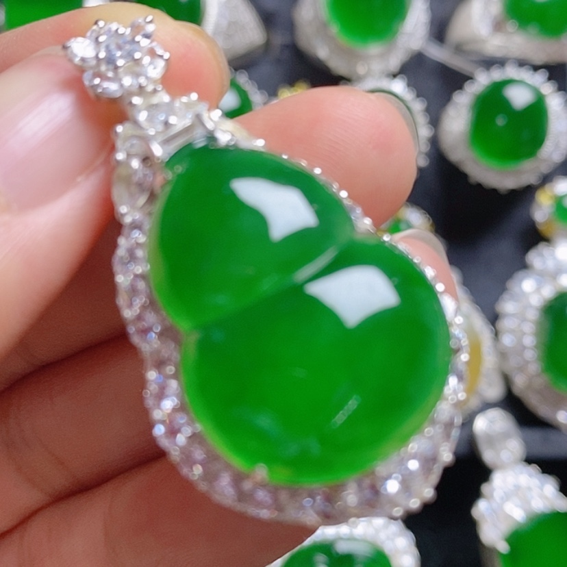 【闪购商品】翡翠挂件银S925镶嵌葫芦