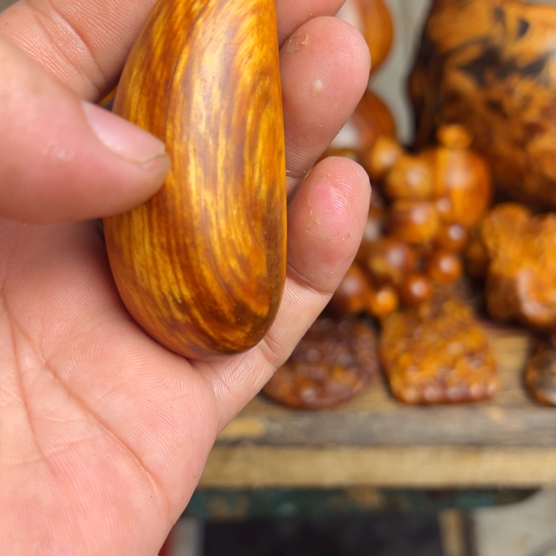 松木（琥珀木）无事牌微瑕