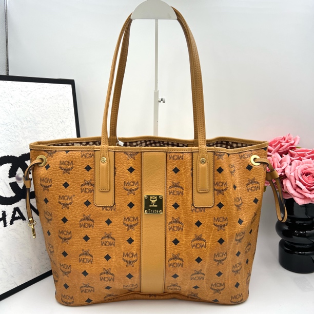 95新 MCM 8306/干邑色单肩托特包