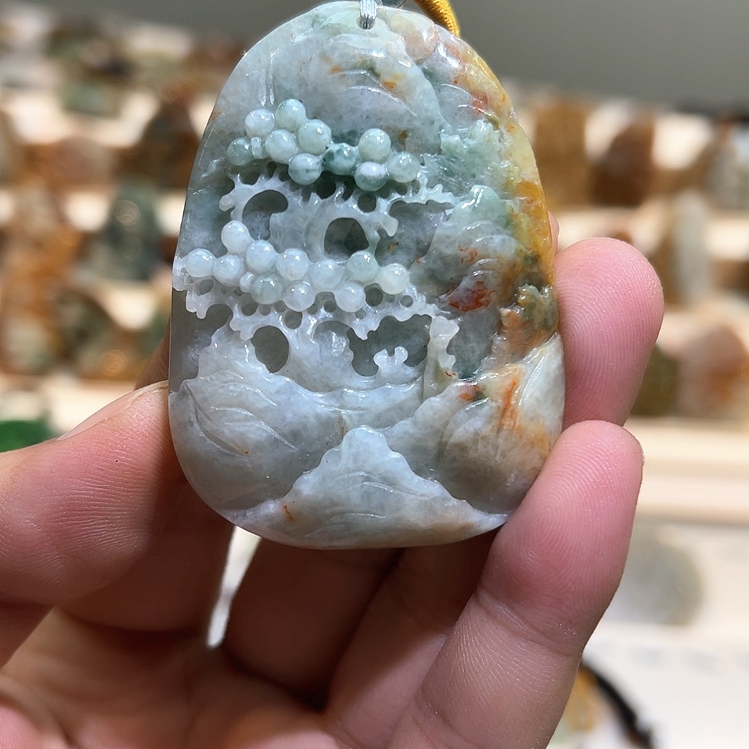 颈饰未镶嵌翡翠挂件