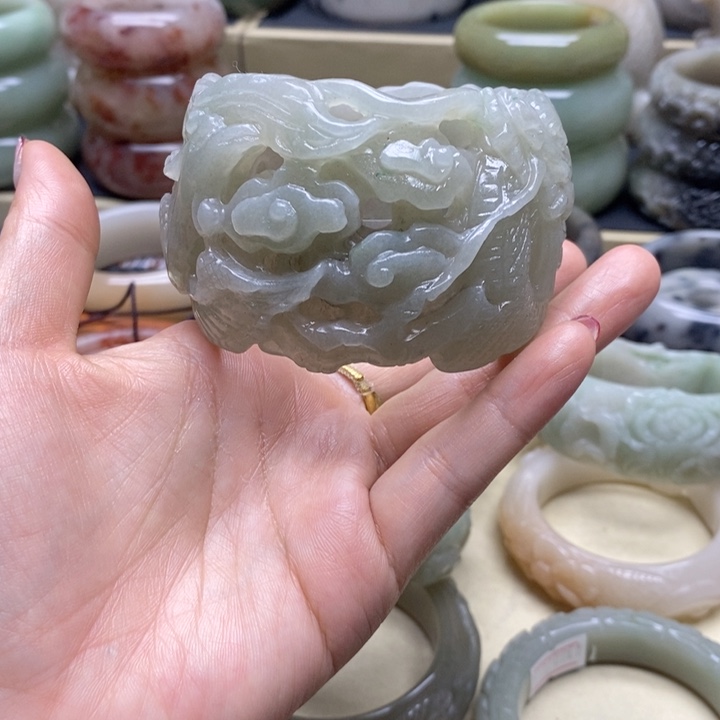 石英岩玉手镯未镶嵌