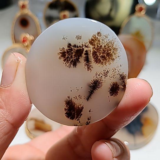 未镶嵌颈饰玛瑙/玉髓