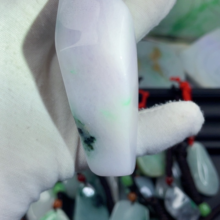 翡翠未镶嵌挂件片料