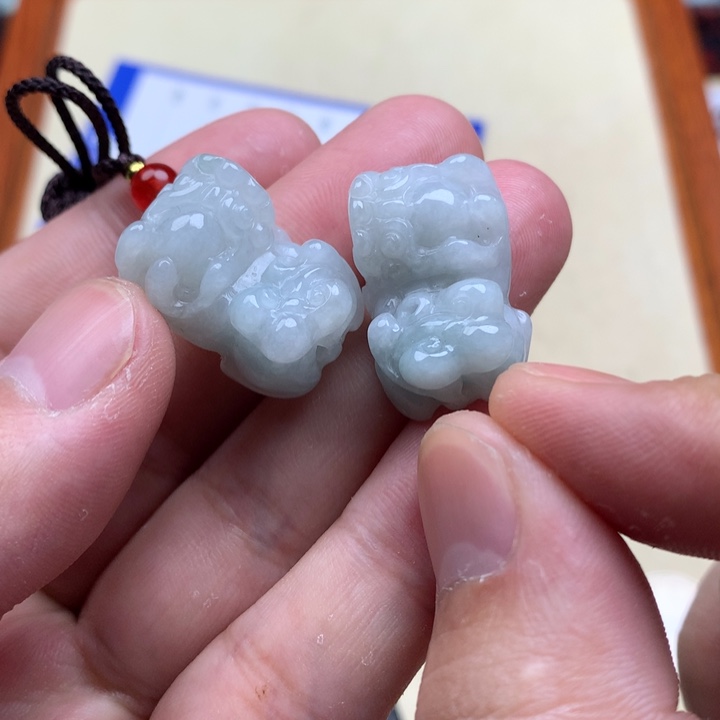 翡翠颈饰未镶嵌貔貅多样性发一件
