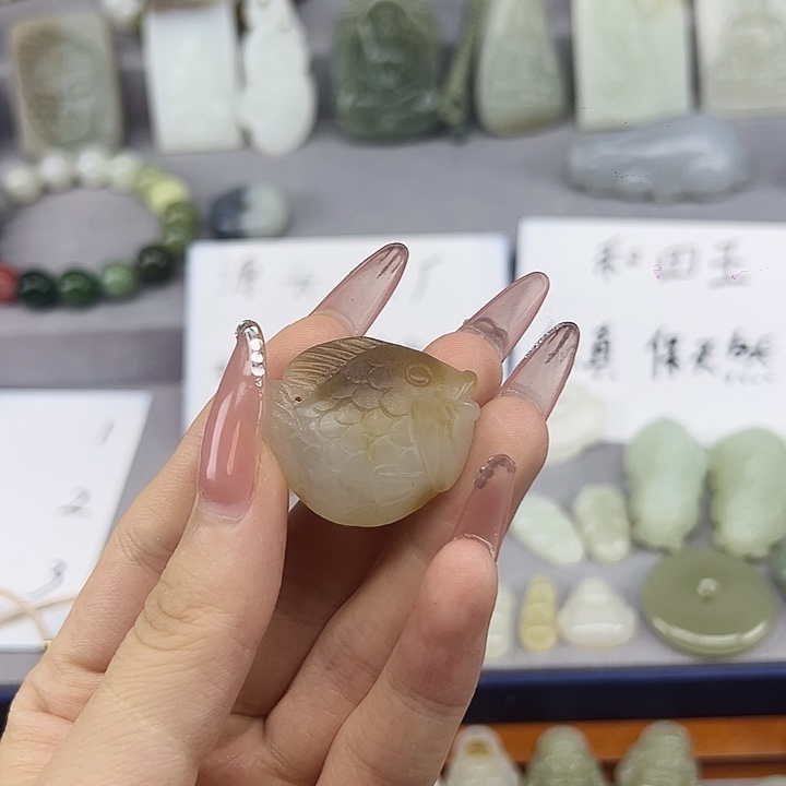 颈饰未镶嵌和田玉
