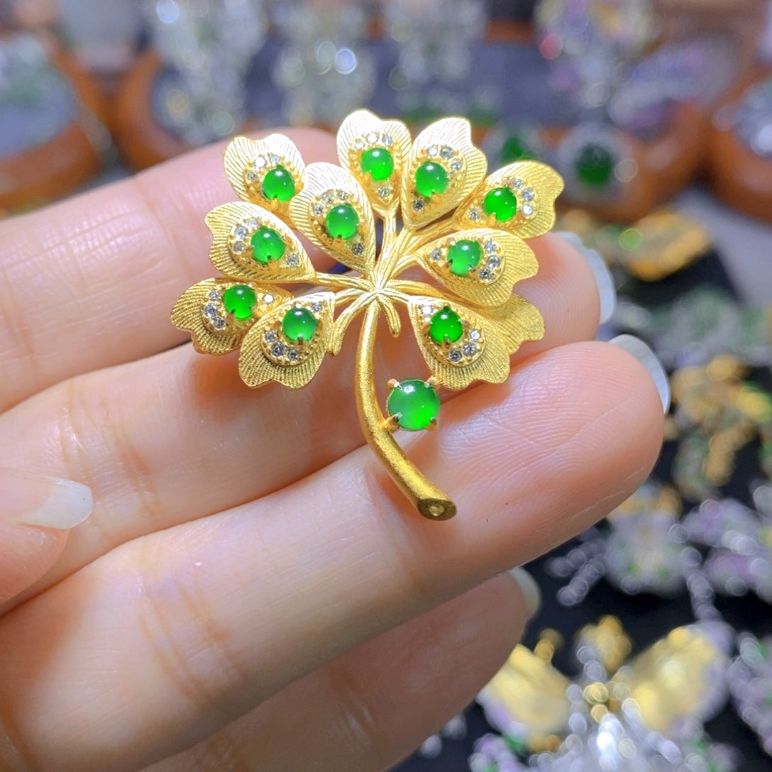 翡翠颈饰银S925镶嵌天然翡翠