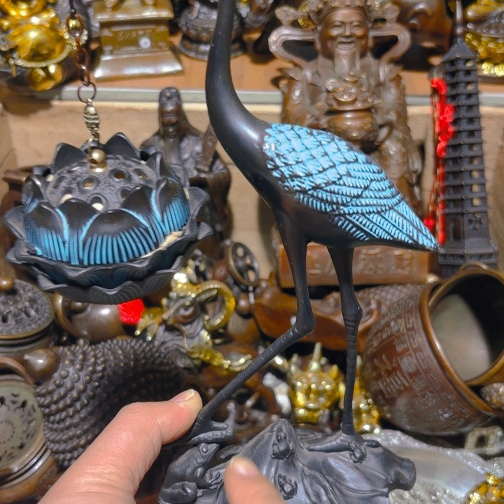 铜的。全清了。一件不留！不磨叽