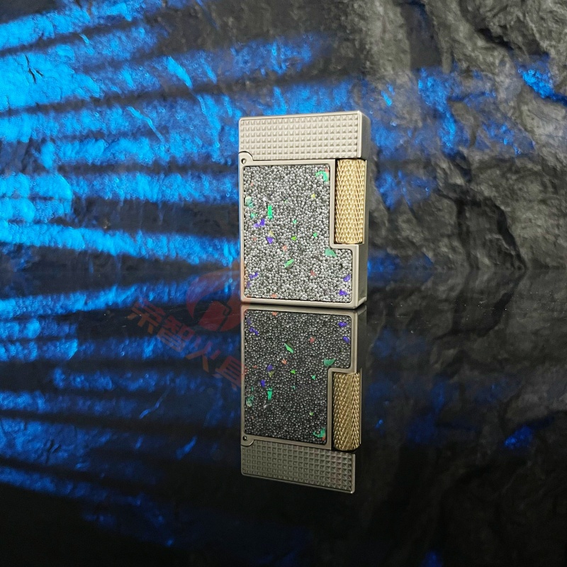 巴黎钉珍贵复刻梵克雅宝煤油打火机（不赠送煤油） 