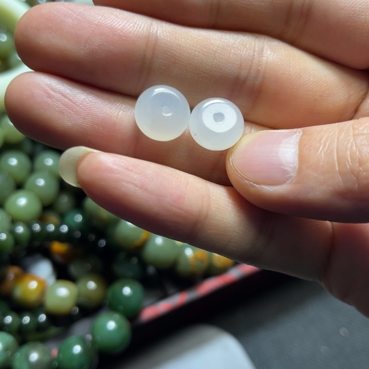 南红玛瑙未镶嵌手链