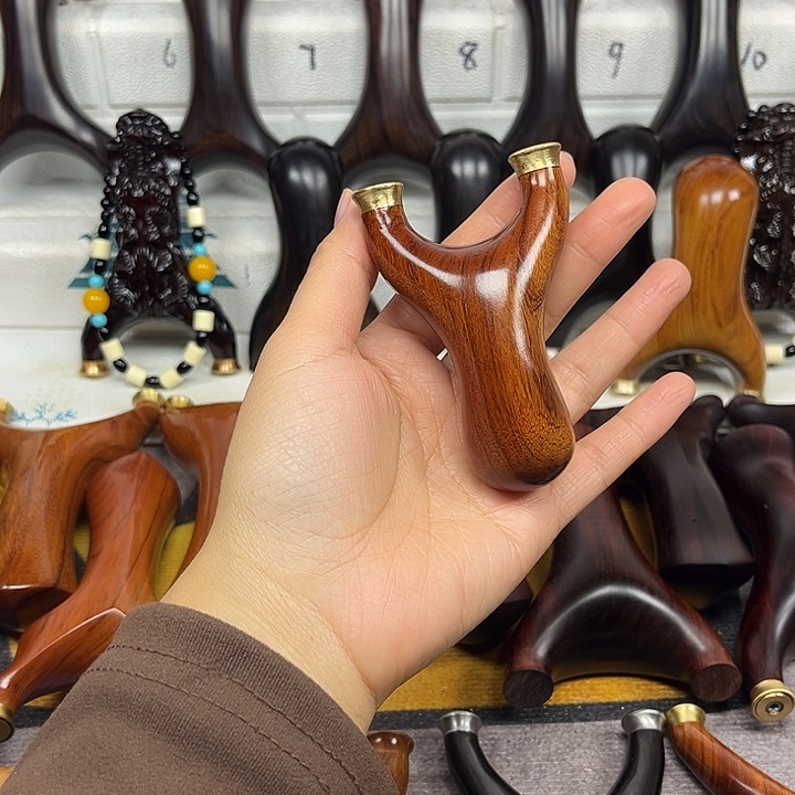 木沙铁快压小胖。。。