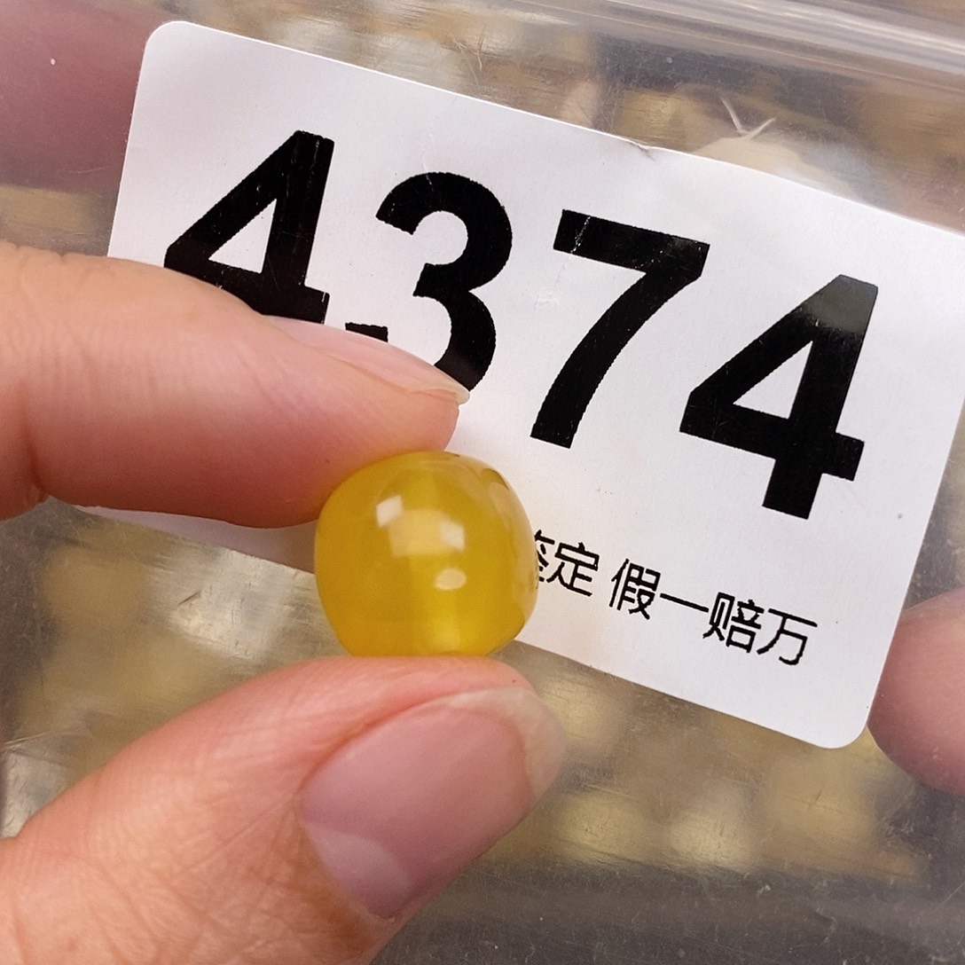 蜜蜡未镶嵌珠宝奇石12.3