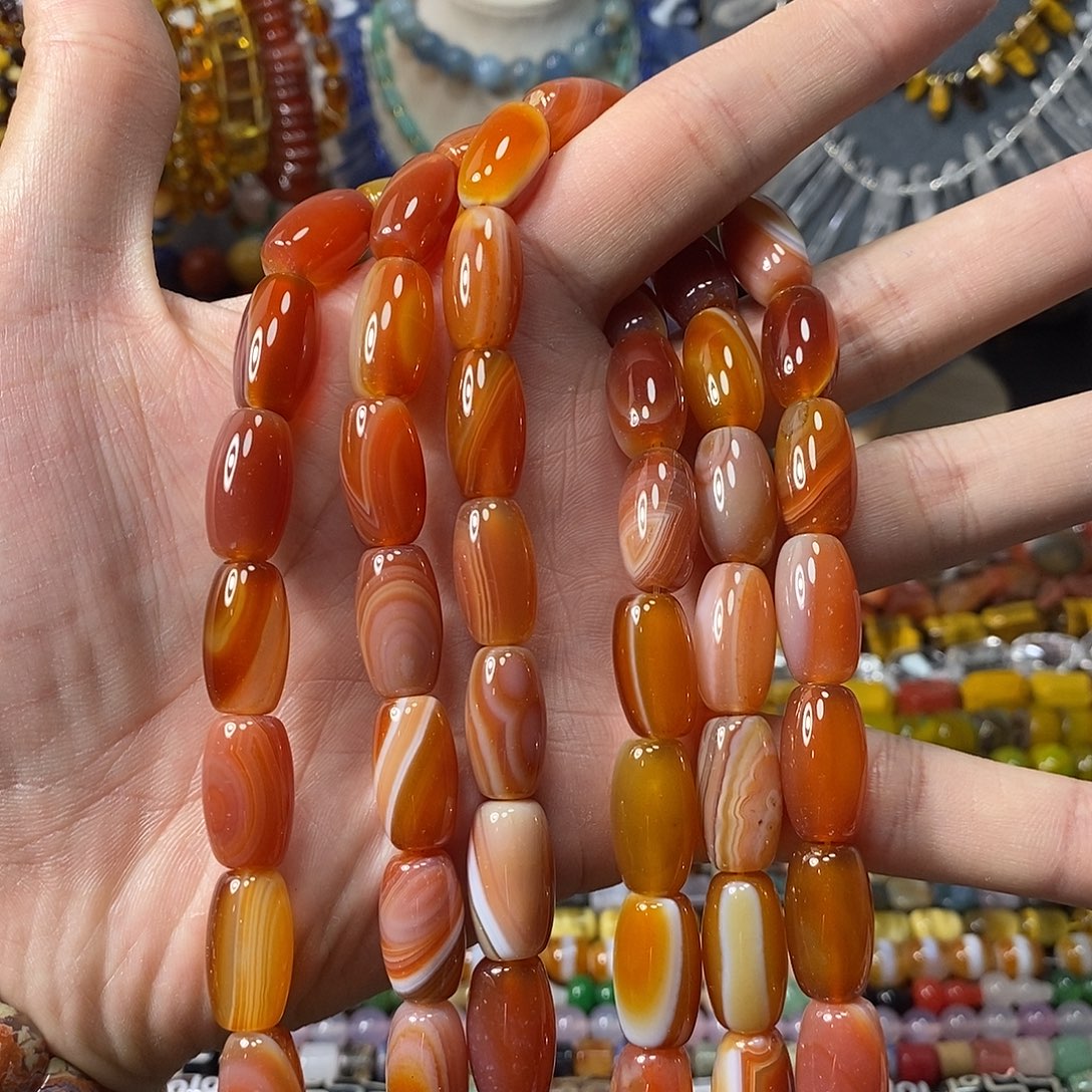 石英质玉未镶嵌，糖心玛瑙桶珠10×18mm，