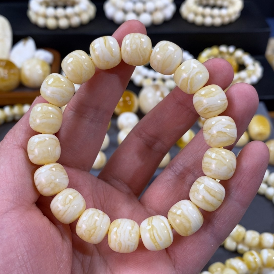 蜜蜡手串未镶嵌同料瓷白虎皮纹老型12.2