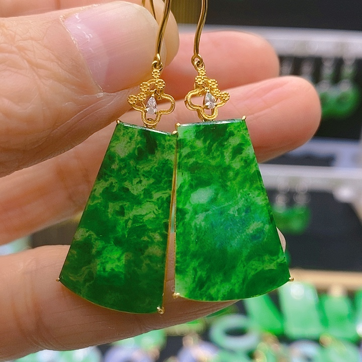 翡翠耳饰18K金镶嵌耳坠