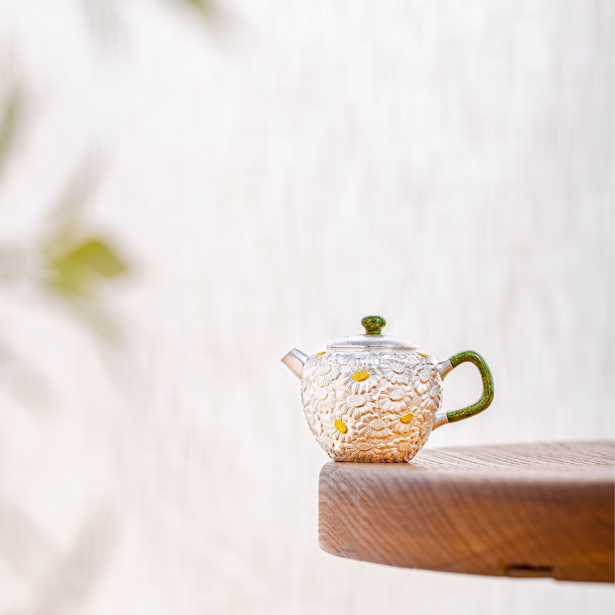 蜂鸟工坊 出口 大漆把漆钮錾刻小雏菊嵌金小壶 FNNA1833