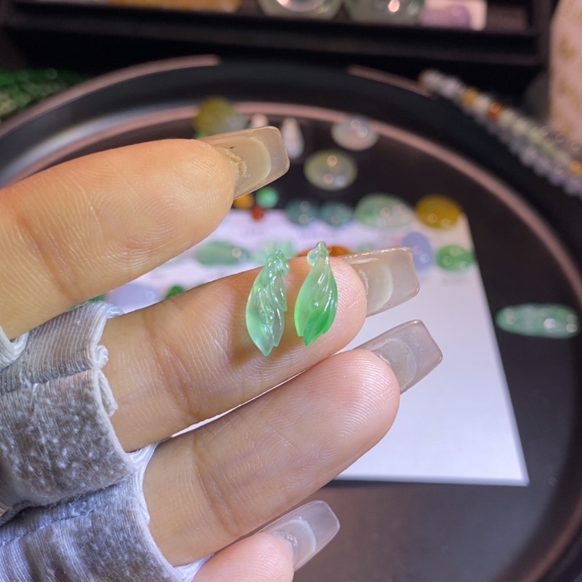 【闪购商品】翡翠挂件未镶嵌花