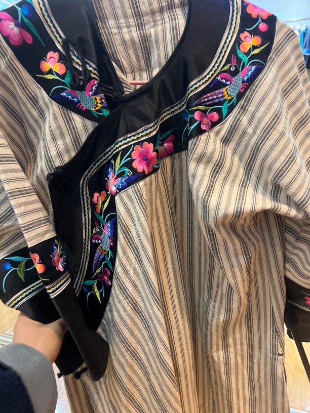 湘西苗族民族风刺绣上衣单衣