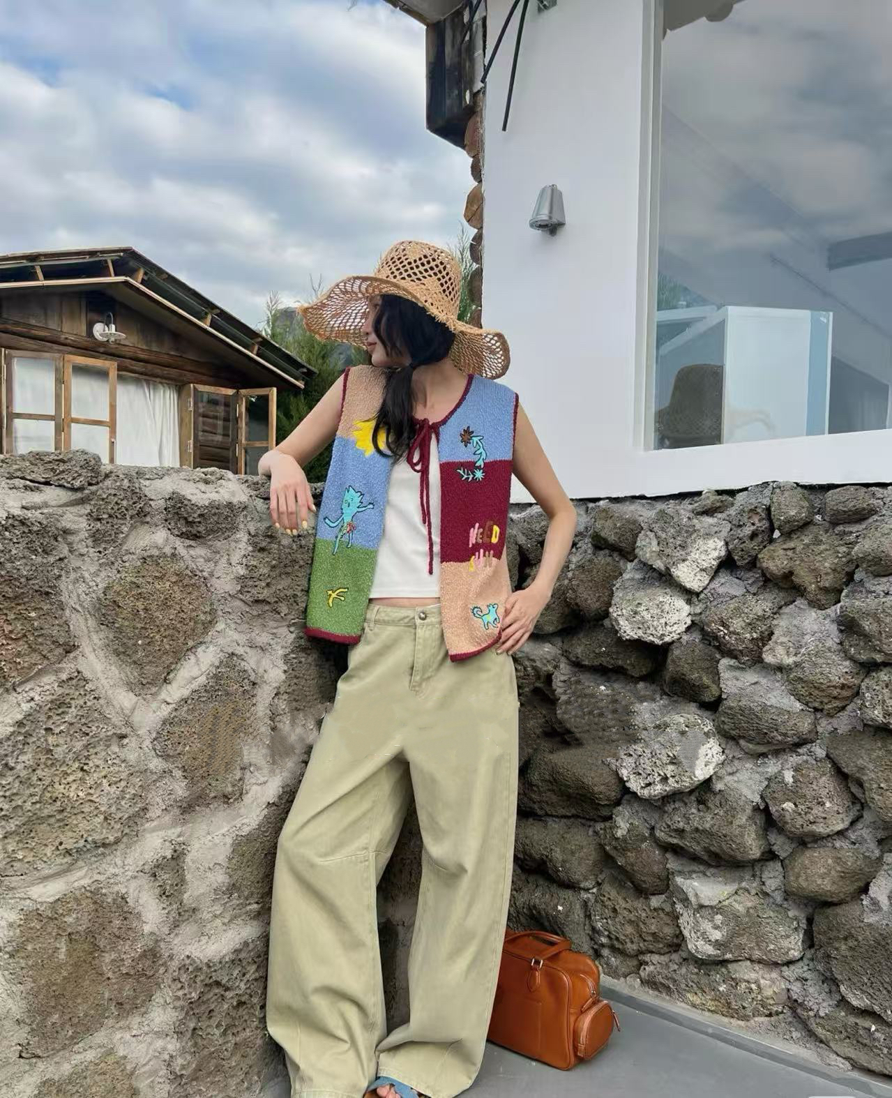 【BAI】时尚圆领撞色卡通刺绣拼接百搭无袖马甲2689