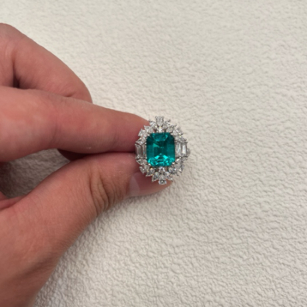 18k金镶嵌培育宝石