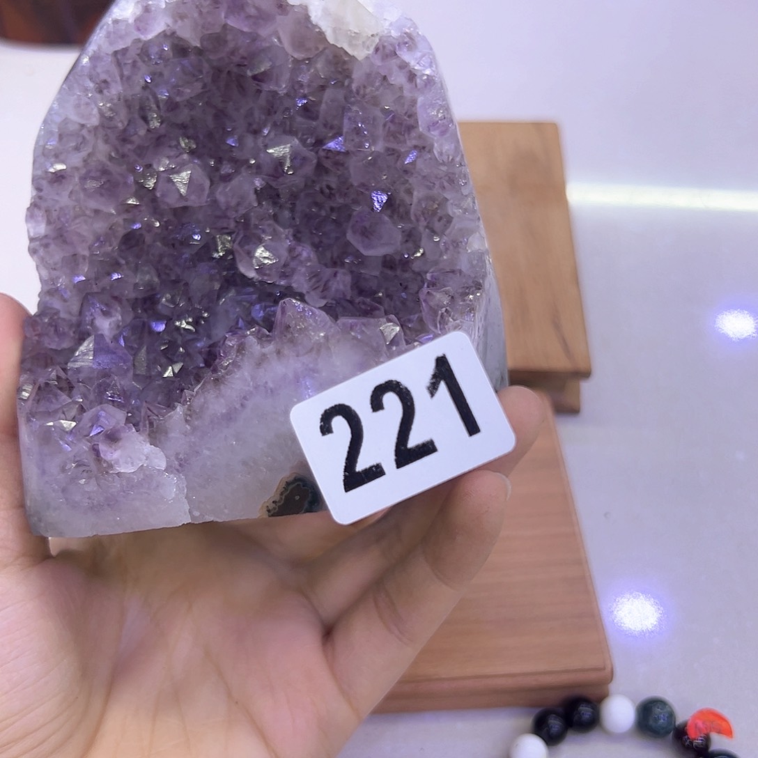 紫晶水晶摆件未镶嵌