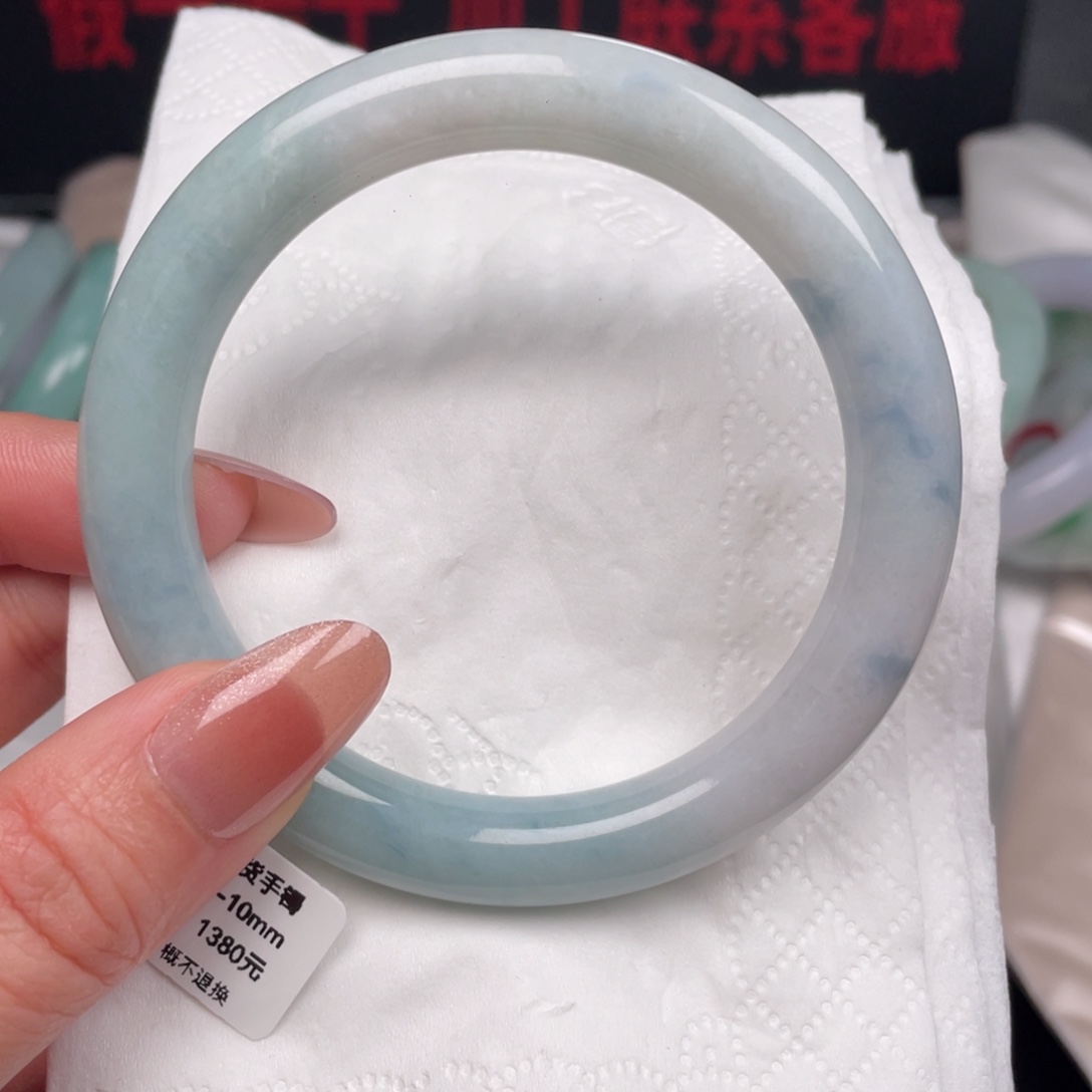翡翠未镶嵌手镯084