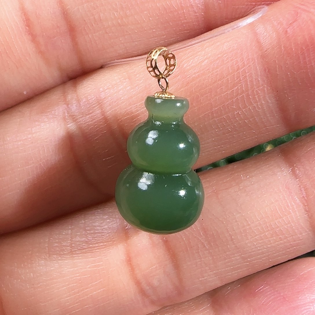 和田玉（碧玉）颈饰18K金镶嵌