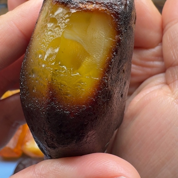 小***海定制琥珀未镶嵌琥珀蜜蜡定制