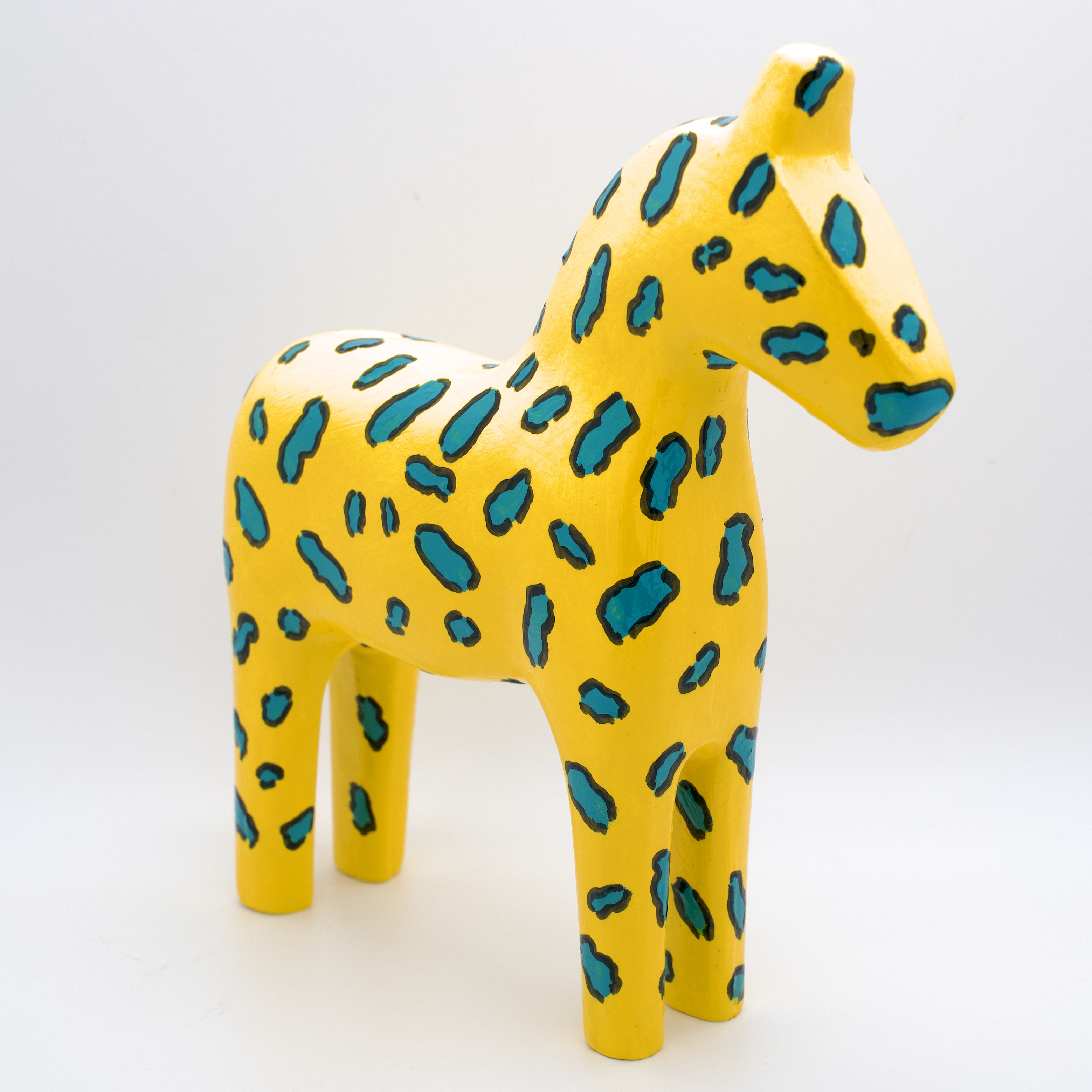 王甜心摆件《马》艺术石膏作品，手工绘制，荣誉出品