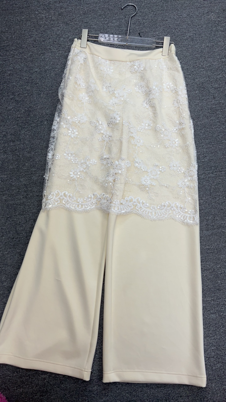 南油朱朱白色裤子687