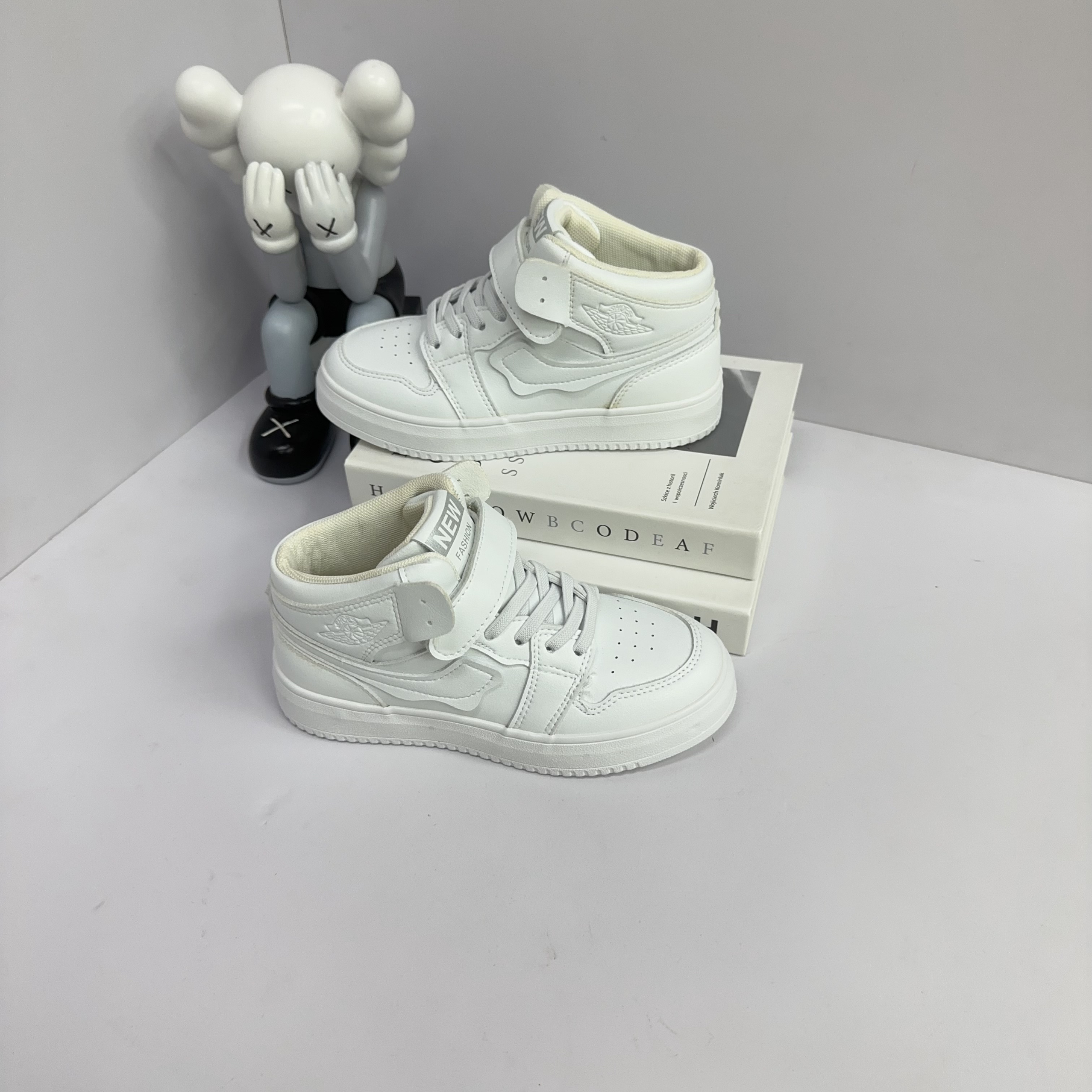 3391儿童高帮日常休闲防滑女休闲板鞋潮流软底百搭休闲鞋