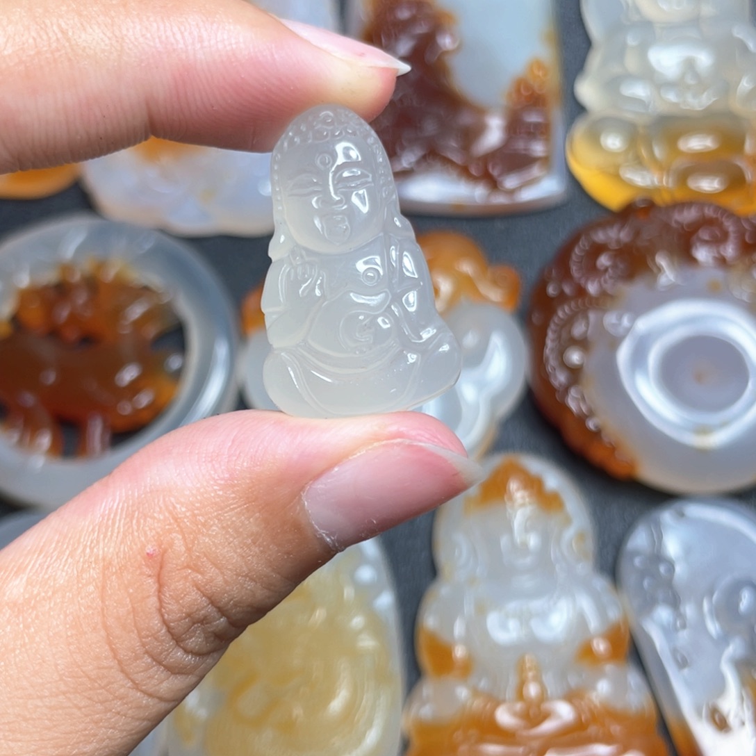 未镶嵌颈饰玛瑙/玉髓