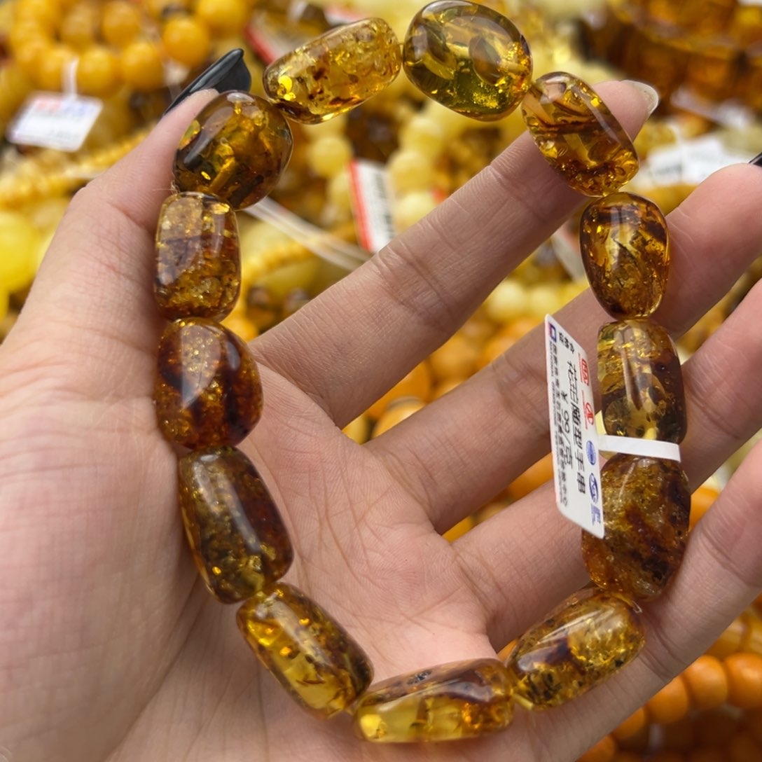 琥珀珠宝奇石未镶嵌