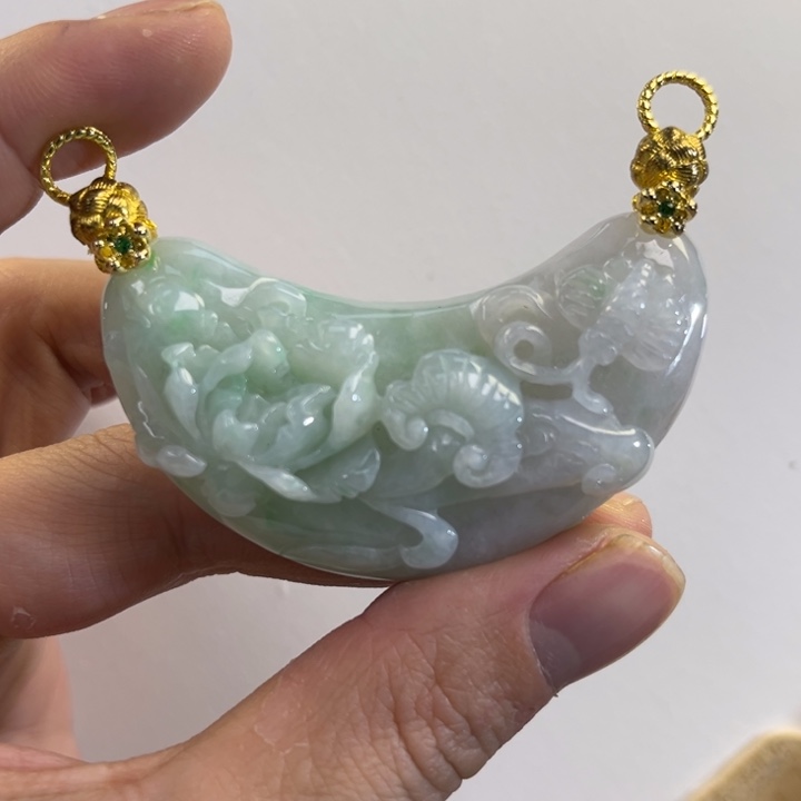 翡翠吊坠(赠链)未镶嵌代编织