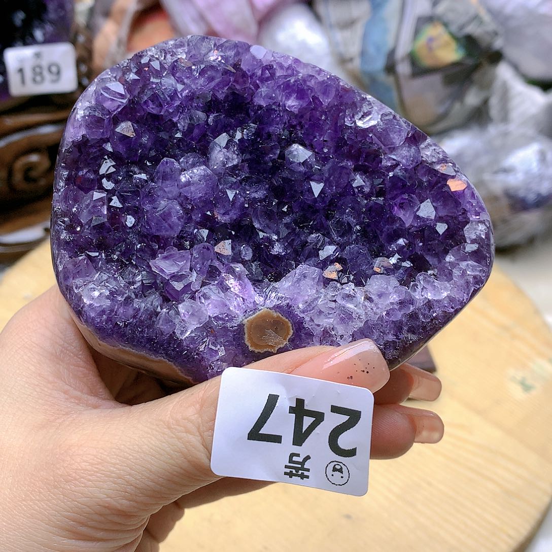 紫晶大型摆件（非配饰）未镶嵌