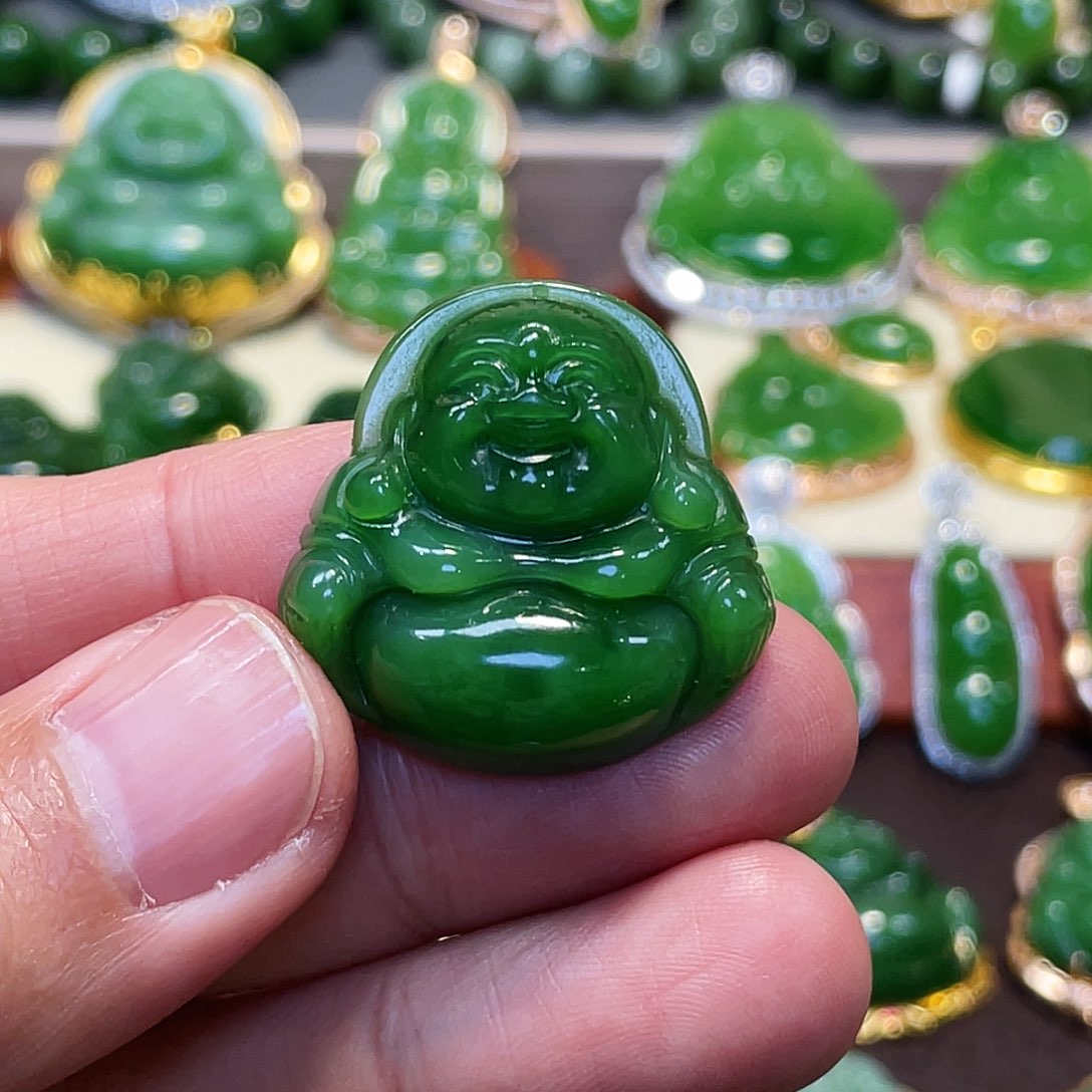 和田玉（碧玉）颈饰未镶嵌佛公30mm