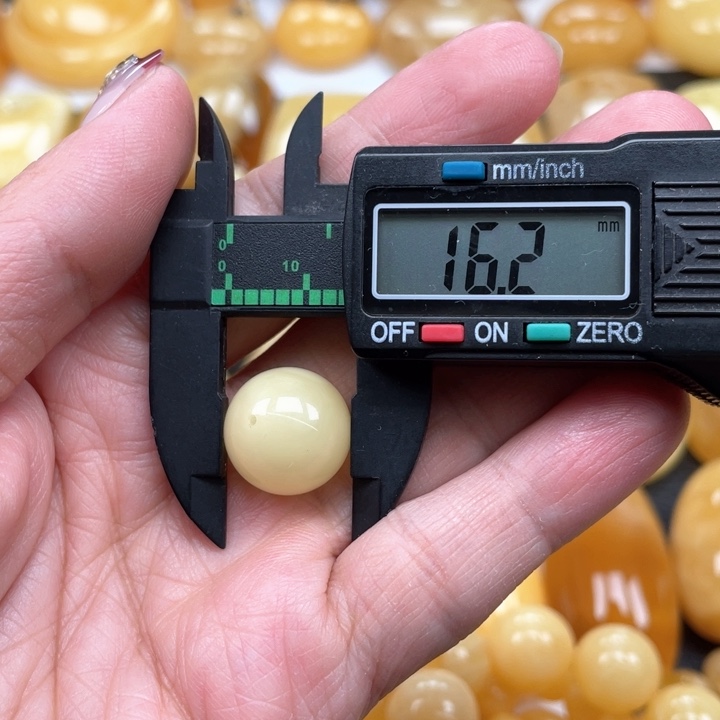 蜜蜡裸石未镶嵌o***o蜜蜡珠子
