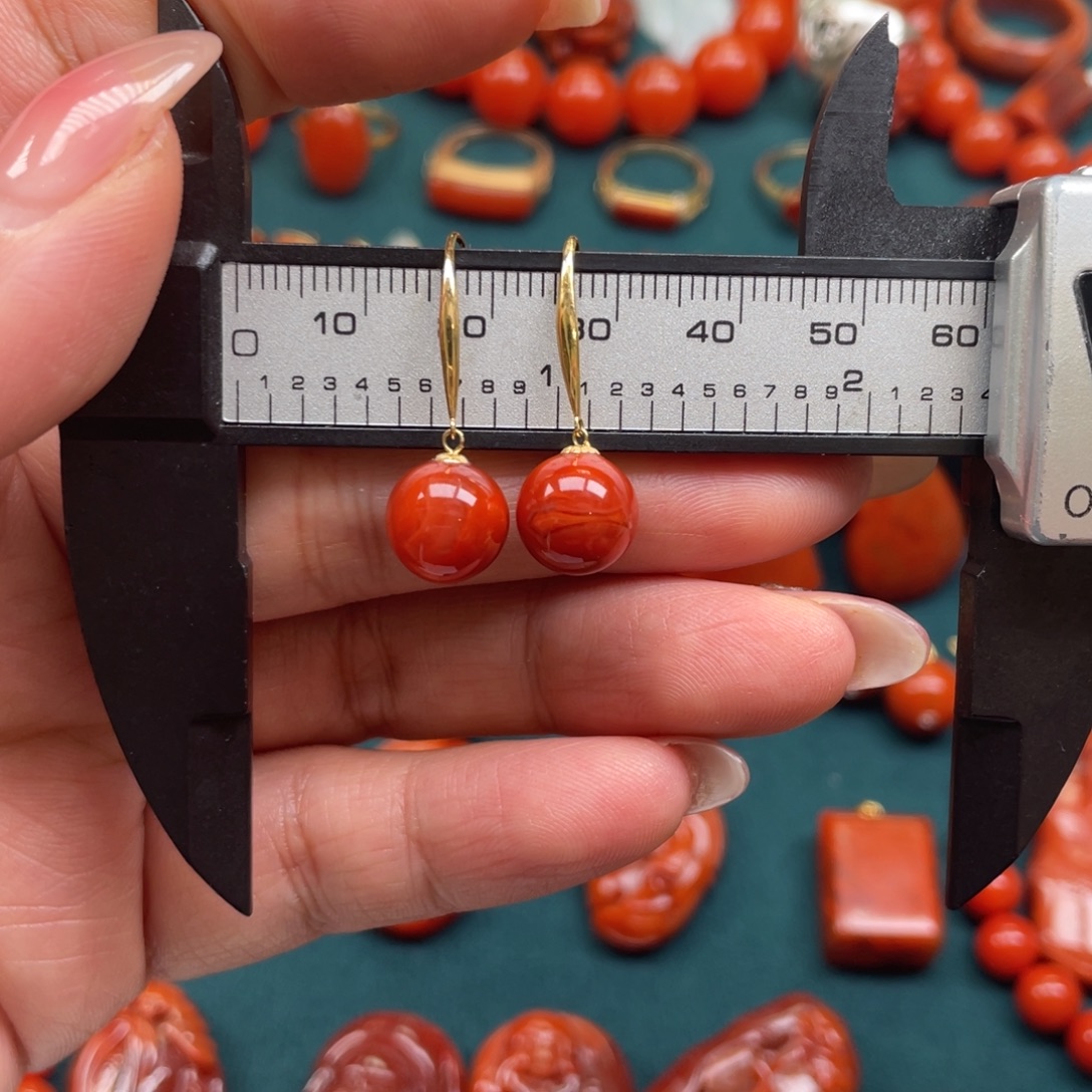 南红玛瑙18K金镶嵌开播福利川料南红单珠耳钩