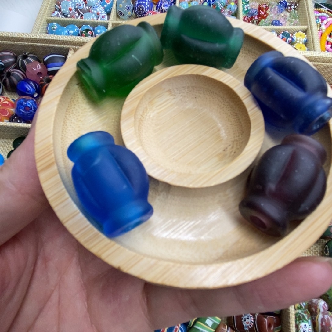 琉璃颈饰灯笼单珠一颗092