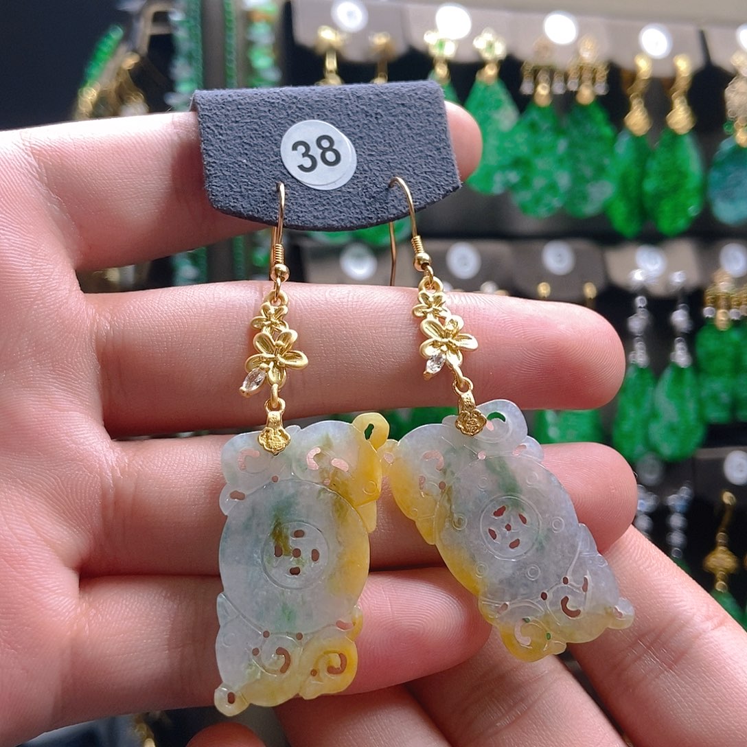 翡翠未镶嵌耳饰翡翠