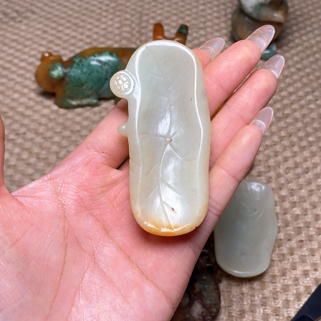 白玉菩提吊坠?白玉菩提白玉菩提摆件