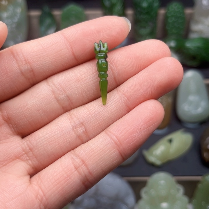 和田玉颈饰未镶嵌紫*玉