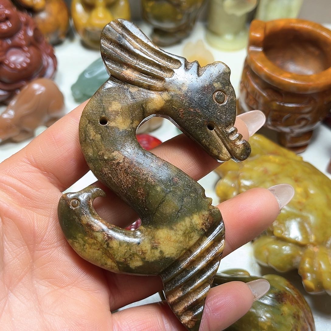 白玉菩提吊坠白玉菩提吊坠