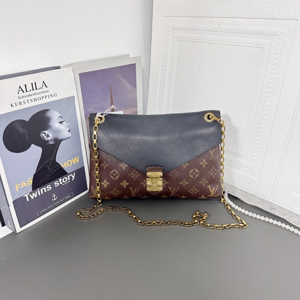 95新 LouisVuitton/路易威登 黑色传奇老花信封包单肩包