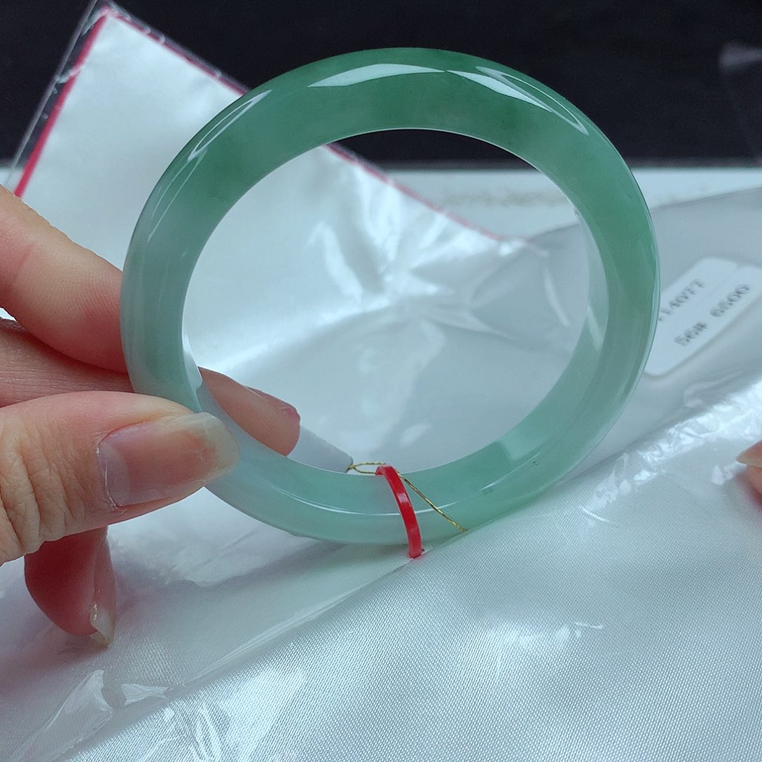 翡翠手镯未镶嵌56圈077