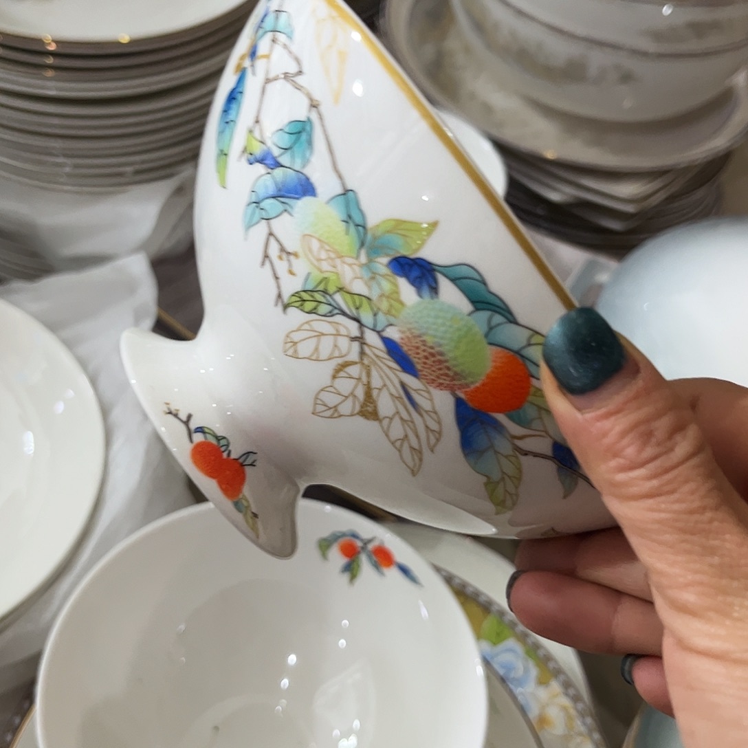 瓷片荔枝六寸面碗两个