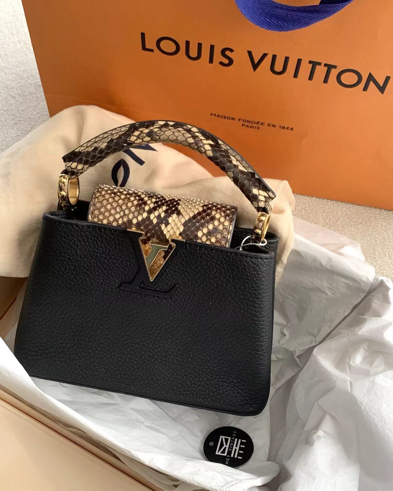 99新 LouisVuitton/路易威登 黑金特殊皮capmini包 20cm 18308405