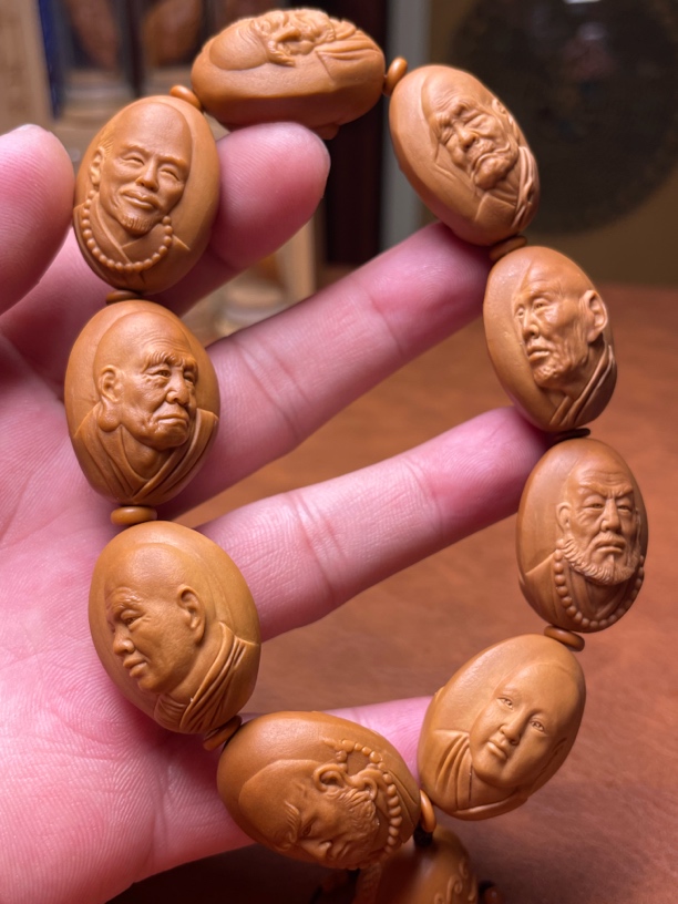 【青花】造物纯手工雕刻｛浮雕十八罗汉｝