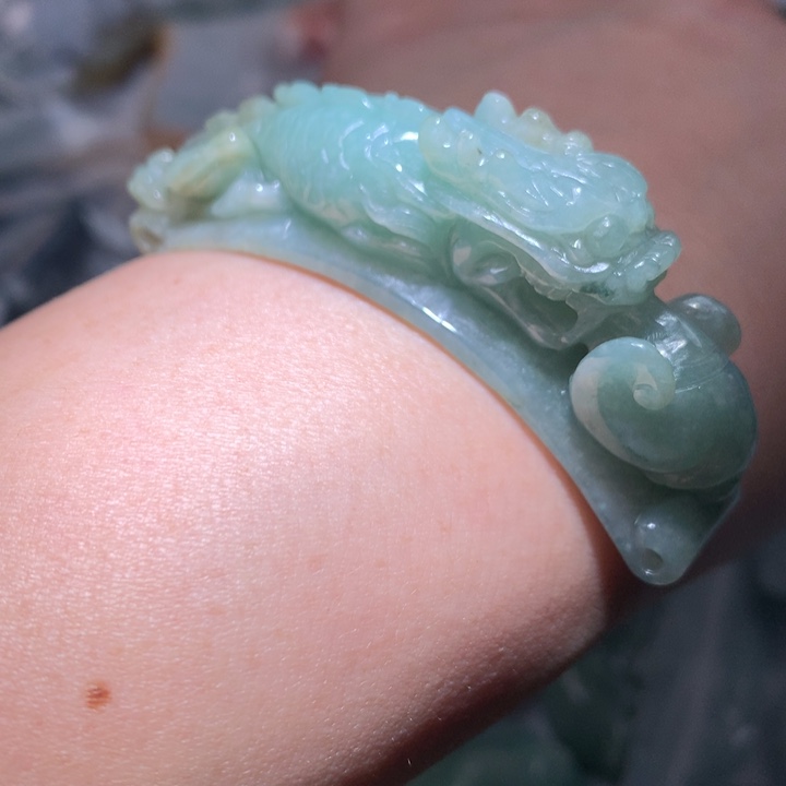 翡翠未镶嵌颈饰保真天然A货翡翠