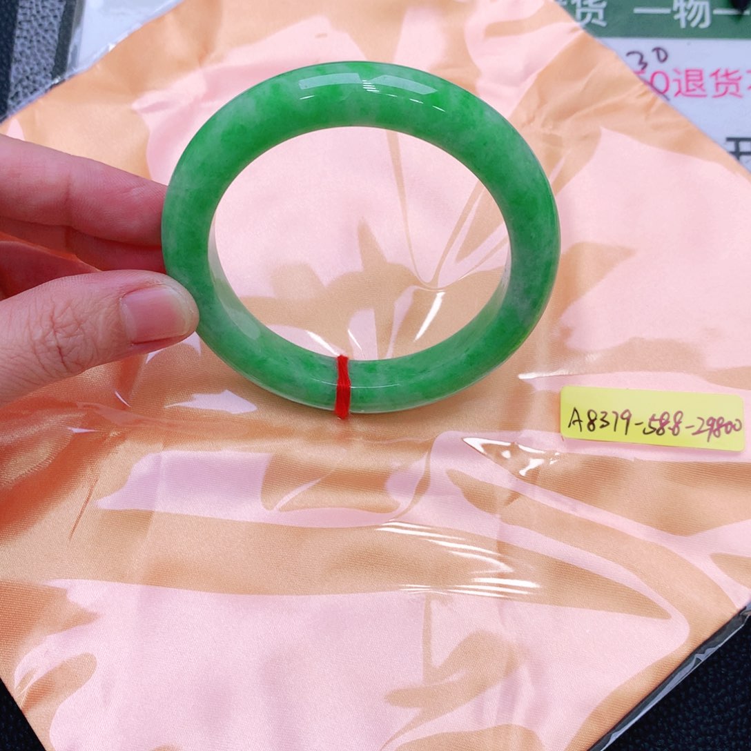 未镶嵌手镯翡翠缅甸翡翠手镯